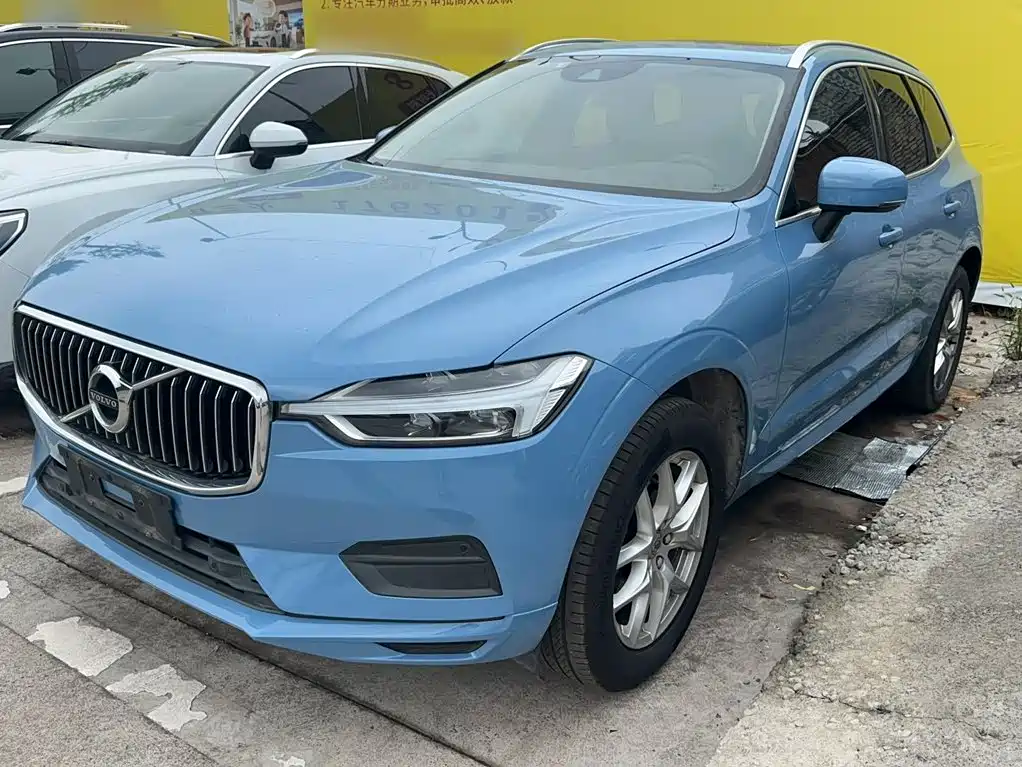 Volvo XC60 — фото 2