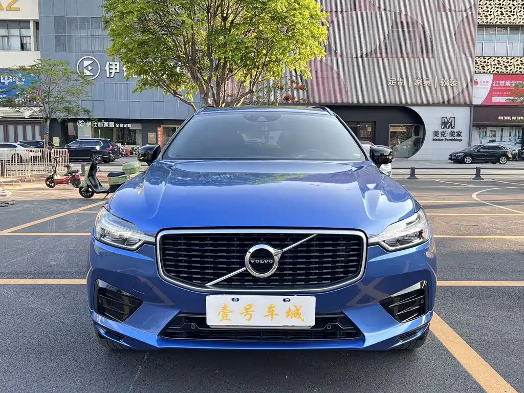 Volvo XC60 — фото 2