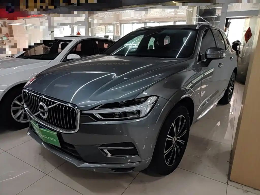 Volvo XC60 — фото 2