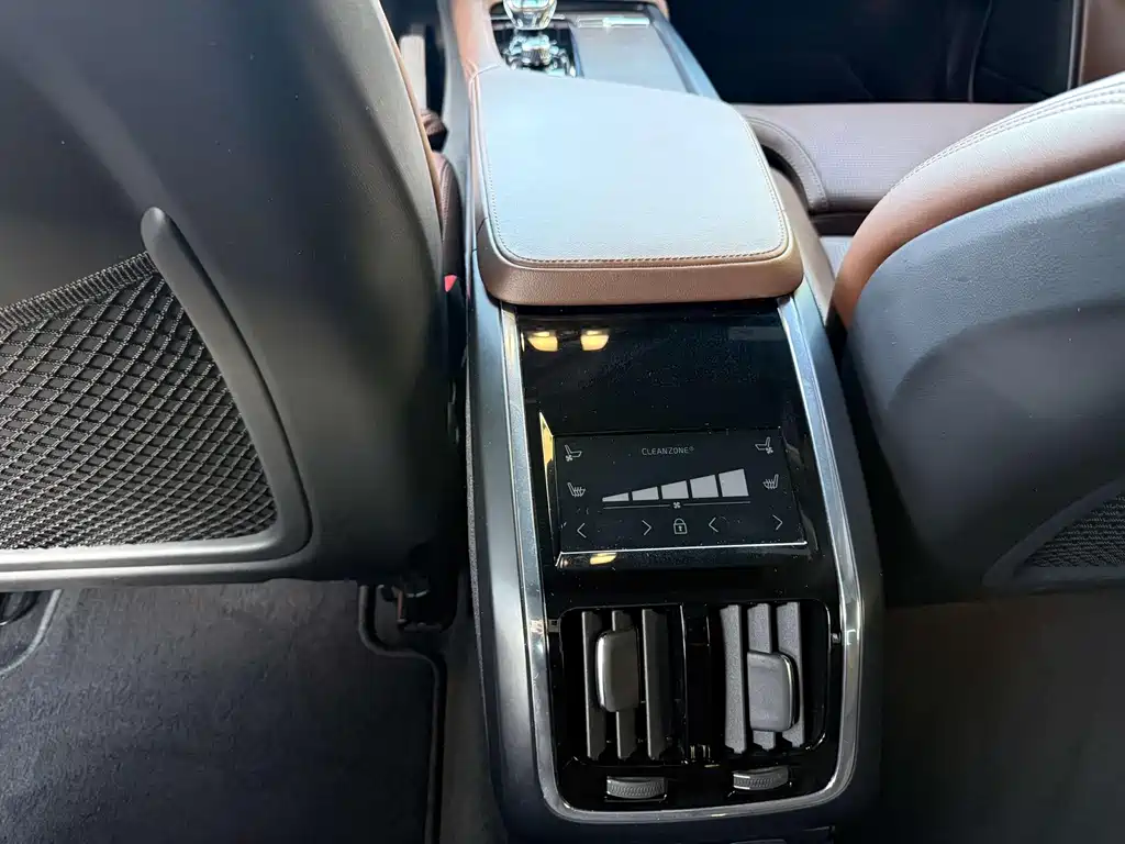 Volvo S90 — фото 15