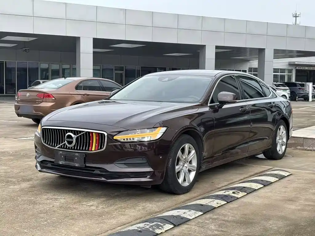 Volvo S90 — фото 2