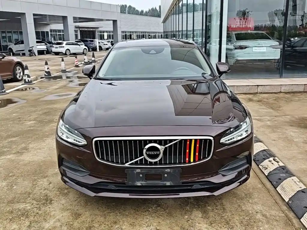 Volvo S90 — фото 3