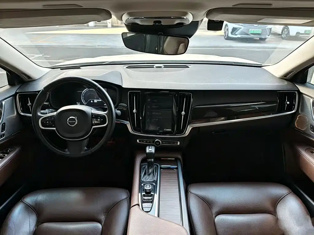 Volvo S90 — фото 5