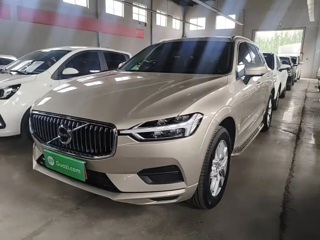 Volvo XC60 — фото 2