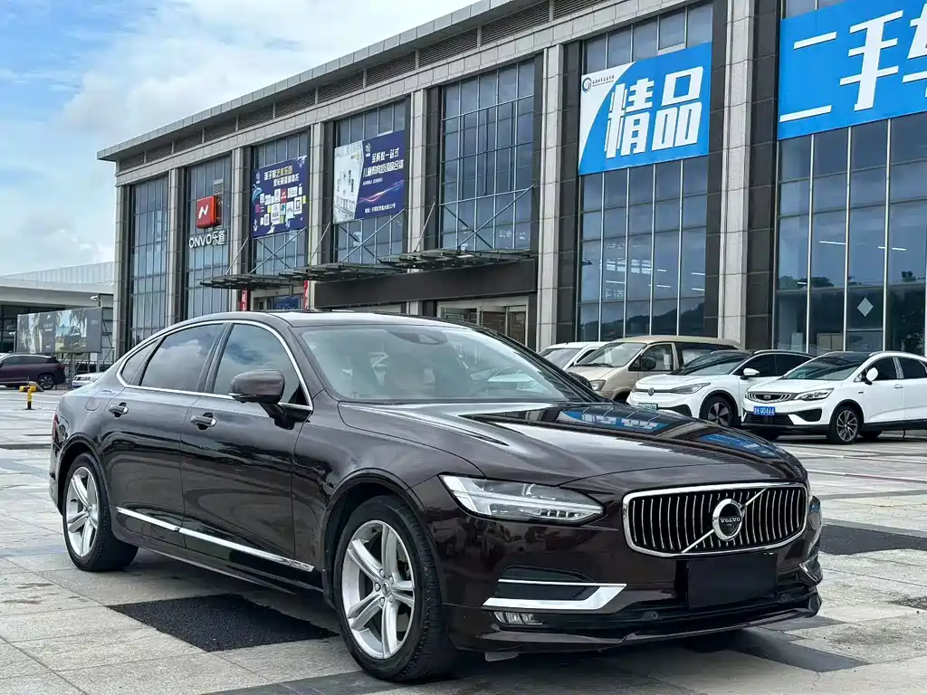 Volvo S90 — фото 3