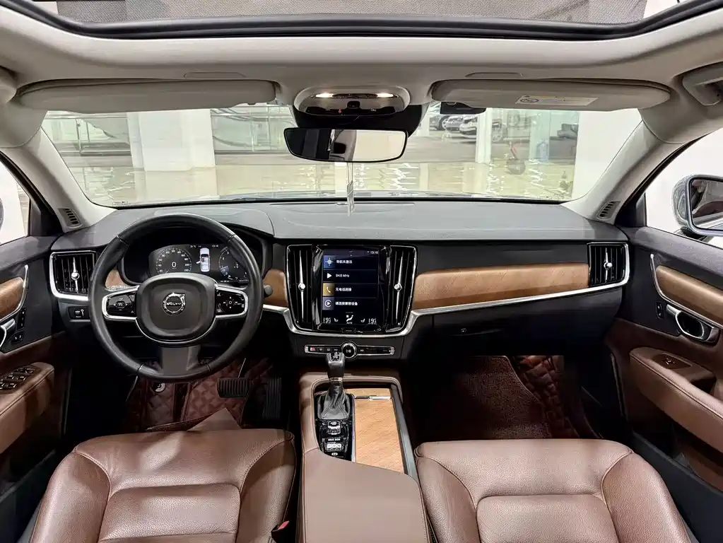 Volvo S90 — фото 8