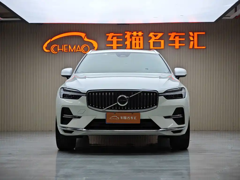Volvo XC60 — фото 3