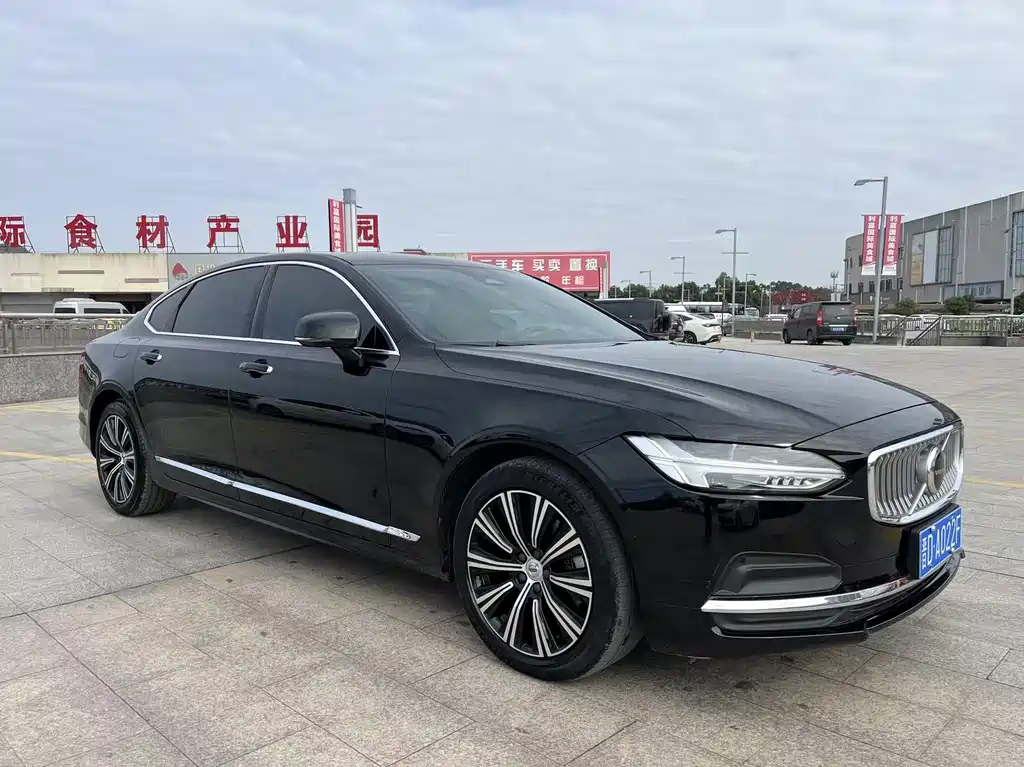Volvo S90 — фото 3