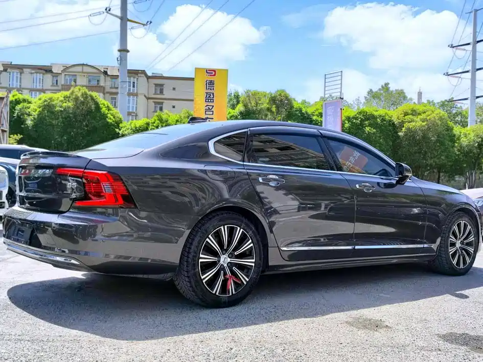 Volvo S90 — фото 4