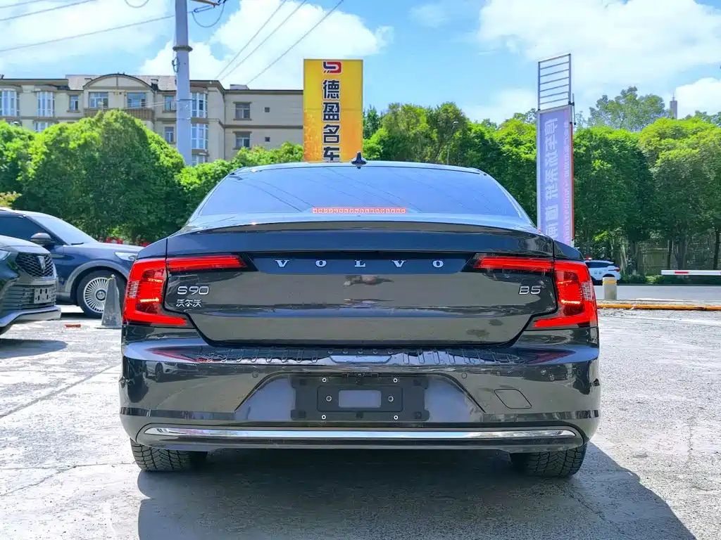 Volvo S90 — фото 5
