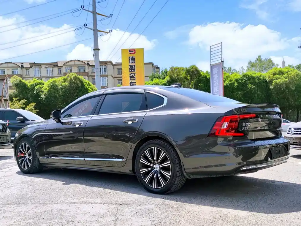 Volvo S90 — фото 6
