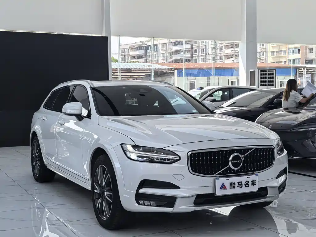 Volvo V90 — фото 3