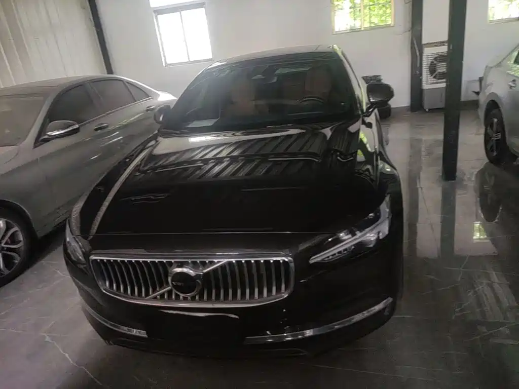 Volvo S90 — фото 3