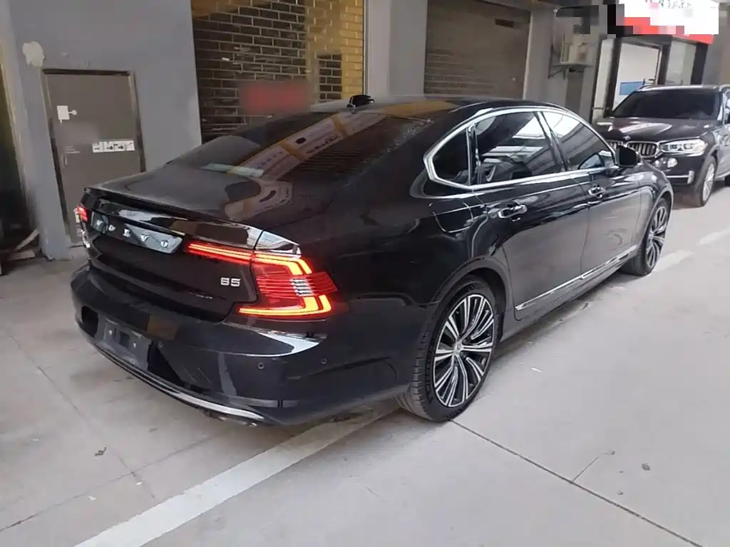 Volvo S90 — фото 7