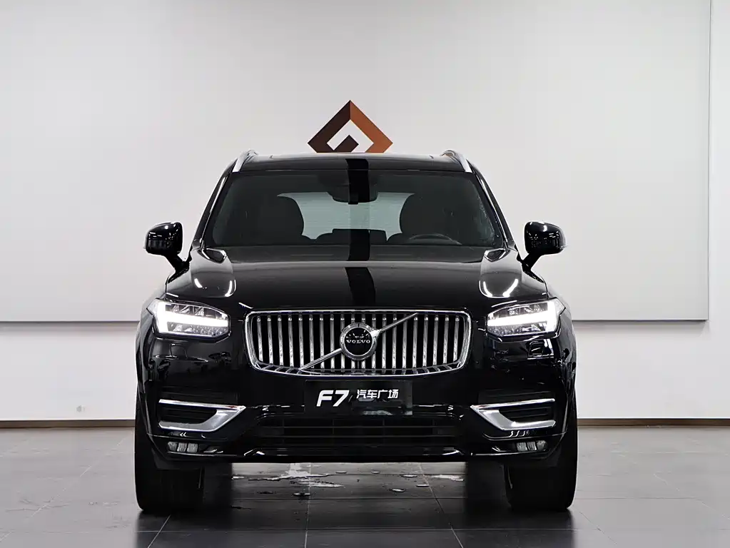 Volvo XC90 — фото 2