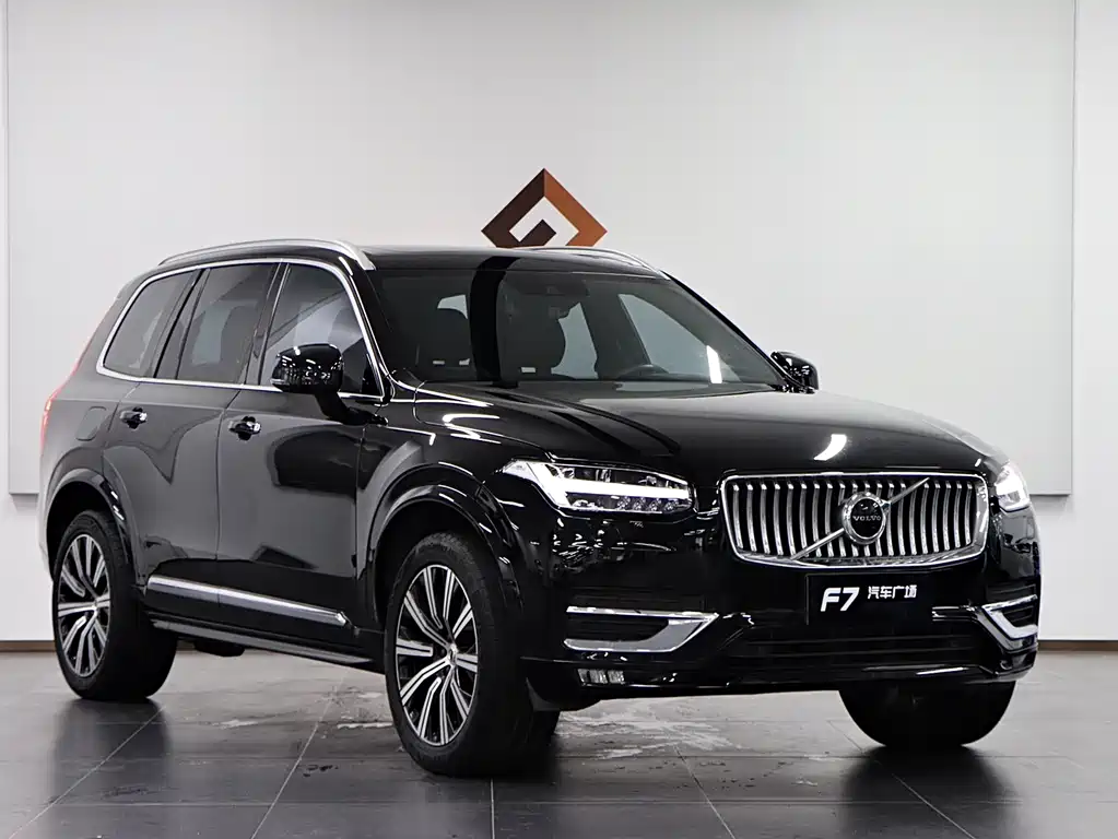 Volvo XC90 — фото 3