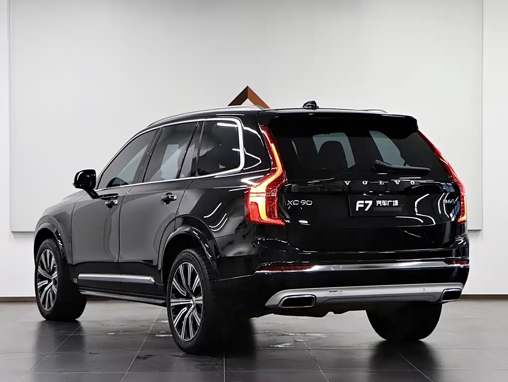 Volvo XC90 — фото 4