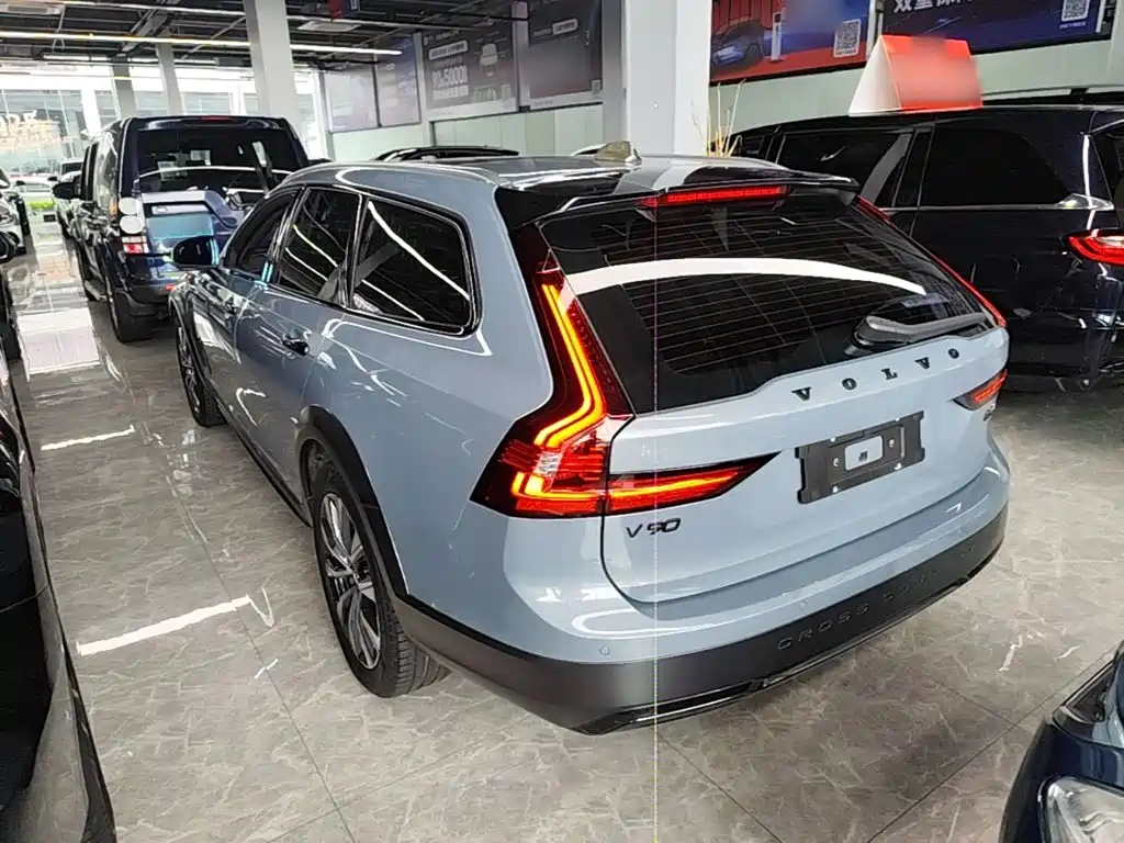 Volvo V90 — фото 23