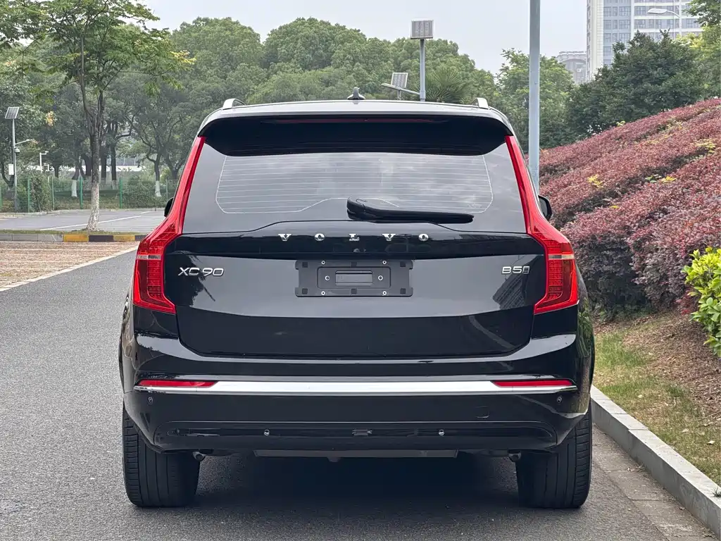 Volvo XC90 — фото 4