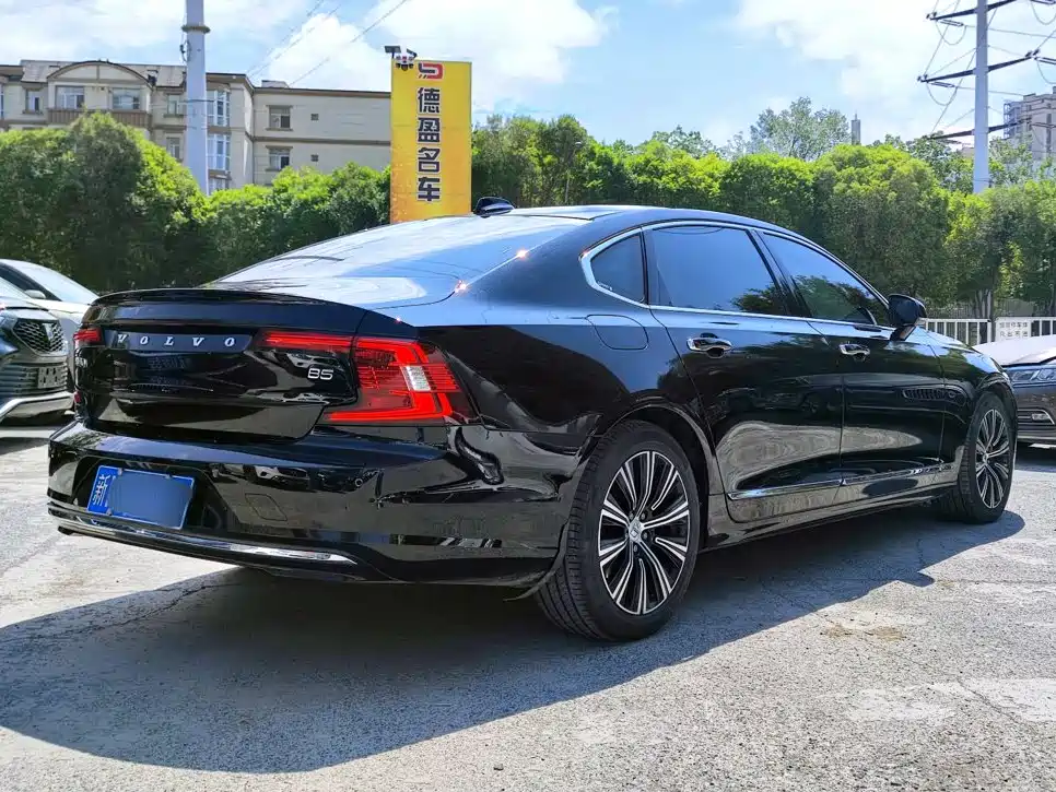Volvo S90 — фото 4