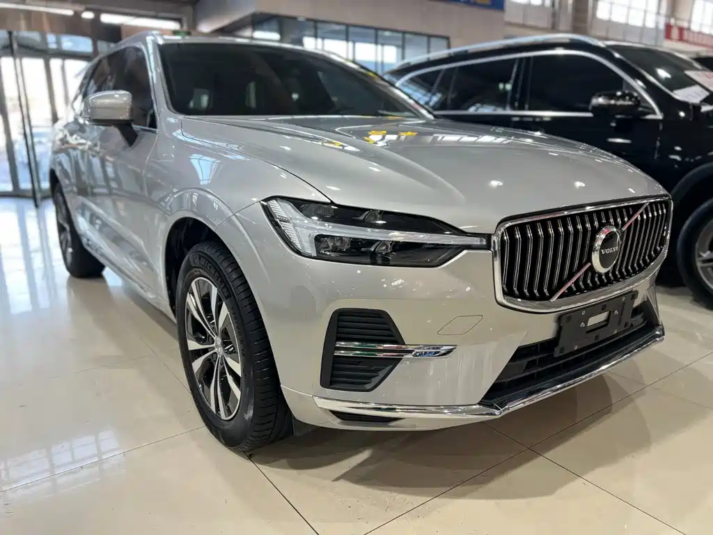 Volvo XC60 — фото 3