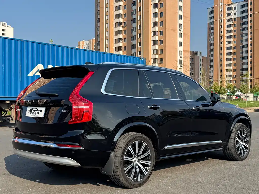Volvo XC90 — фото 9