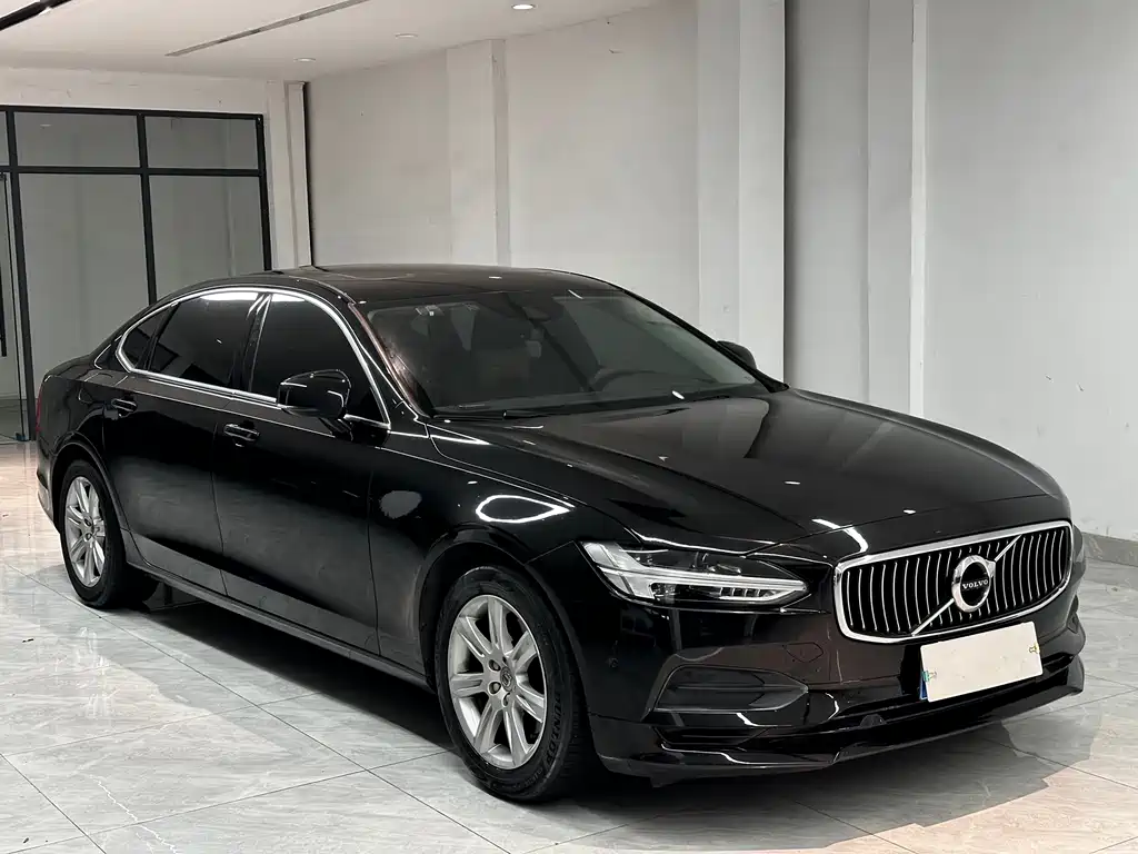 Volvo S90 — фото 3