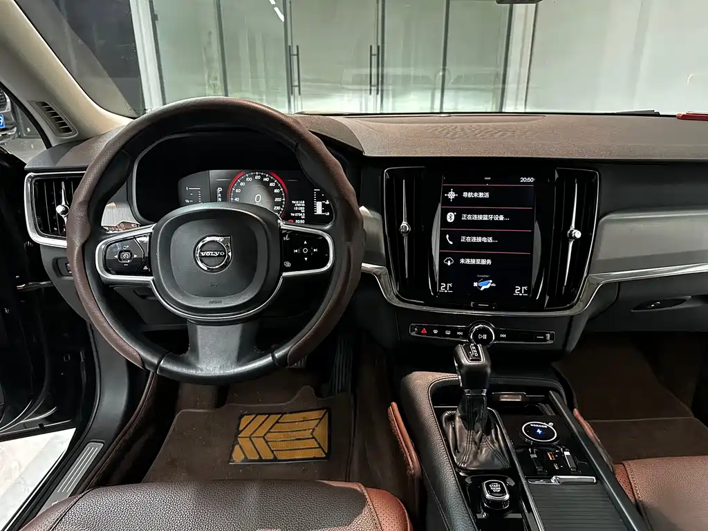 Volvo S90 — фото 10