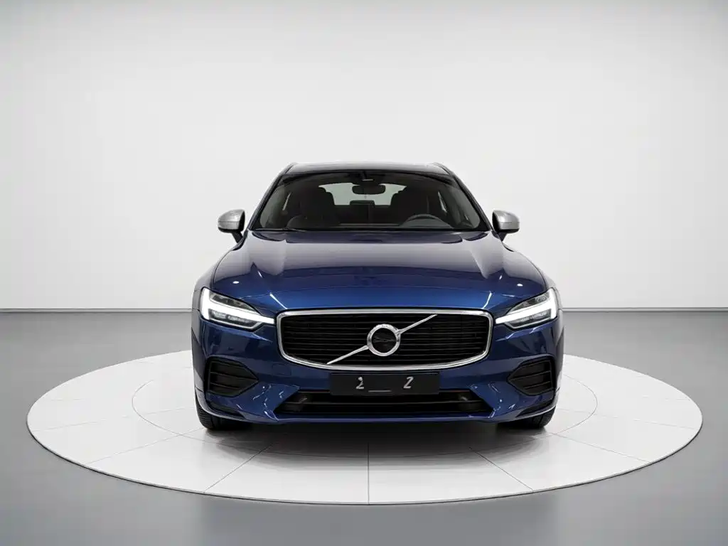 Volvo XC60 — фото 3