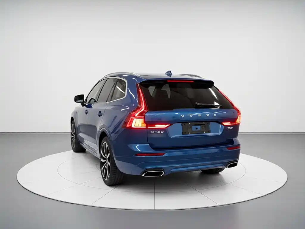 Volvo XC60 — фото 4