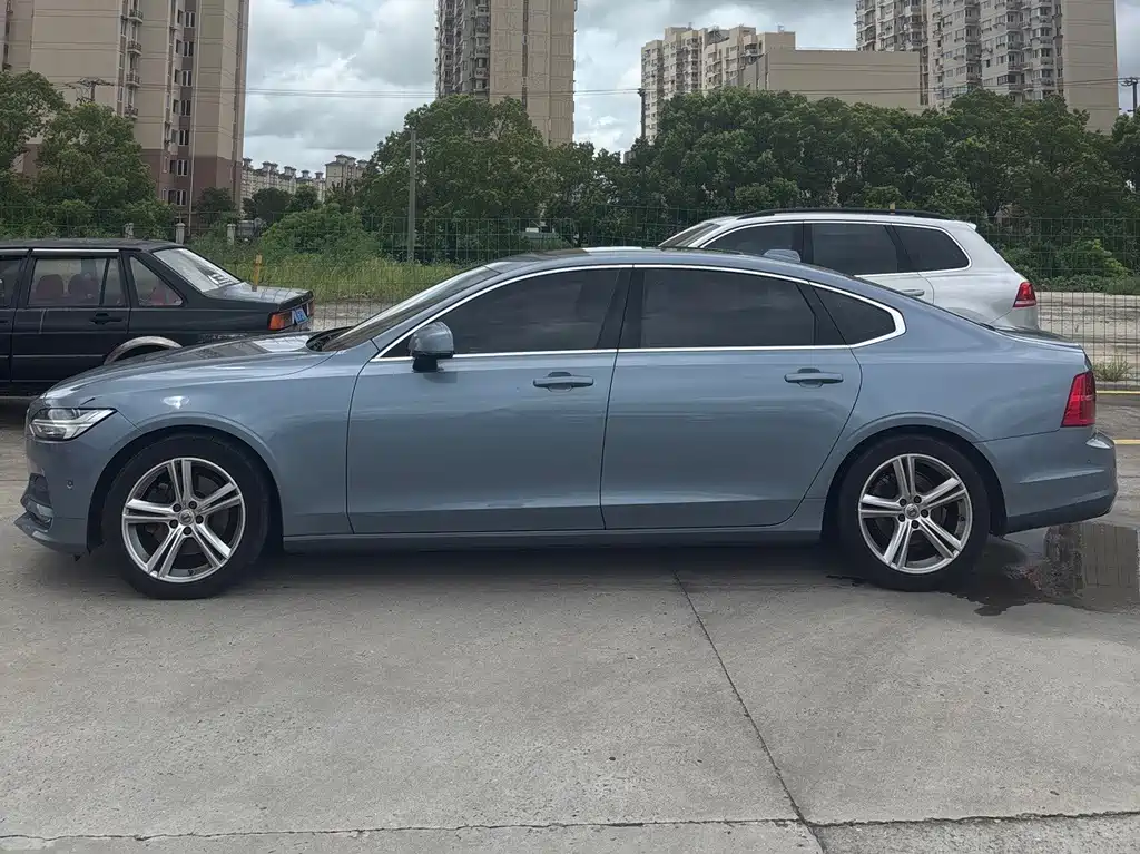Volvo S90 — фото 3