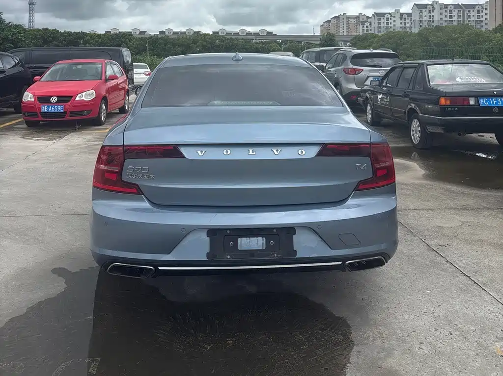 Volvo S90 — фото 4