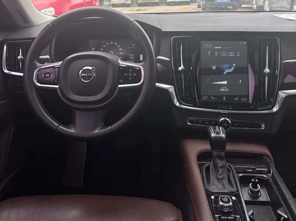 Volvo S90 — фото 10