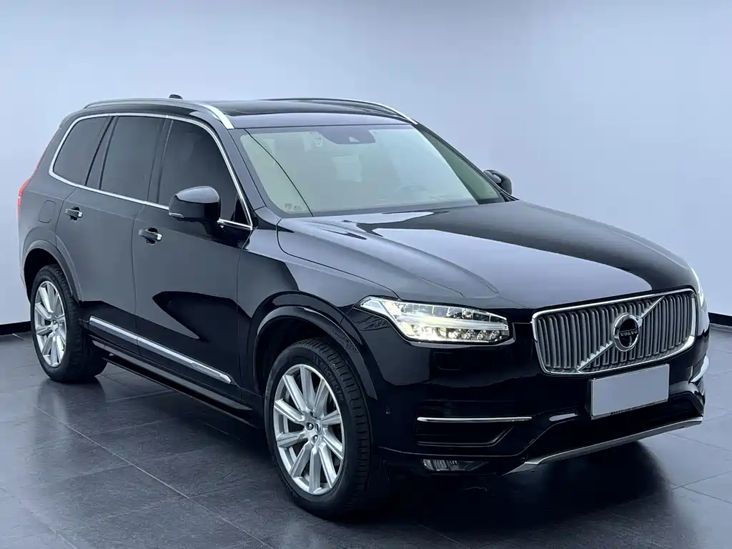 Volvo XC90 — фото 3