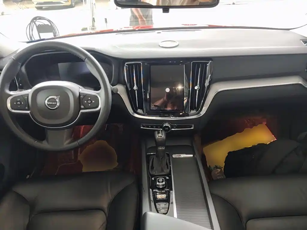 Volvo S60 — фото 10