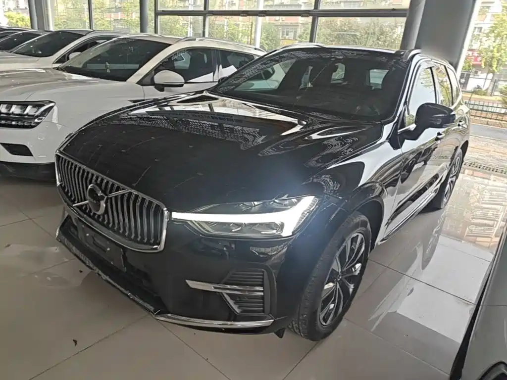 Volvo XC60 — фото 2