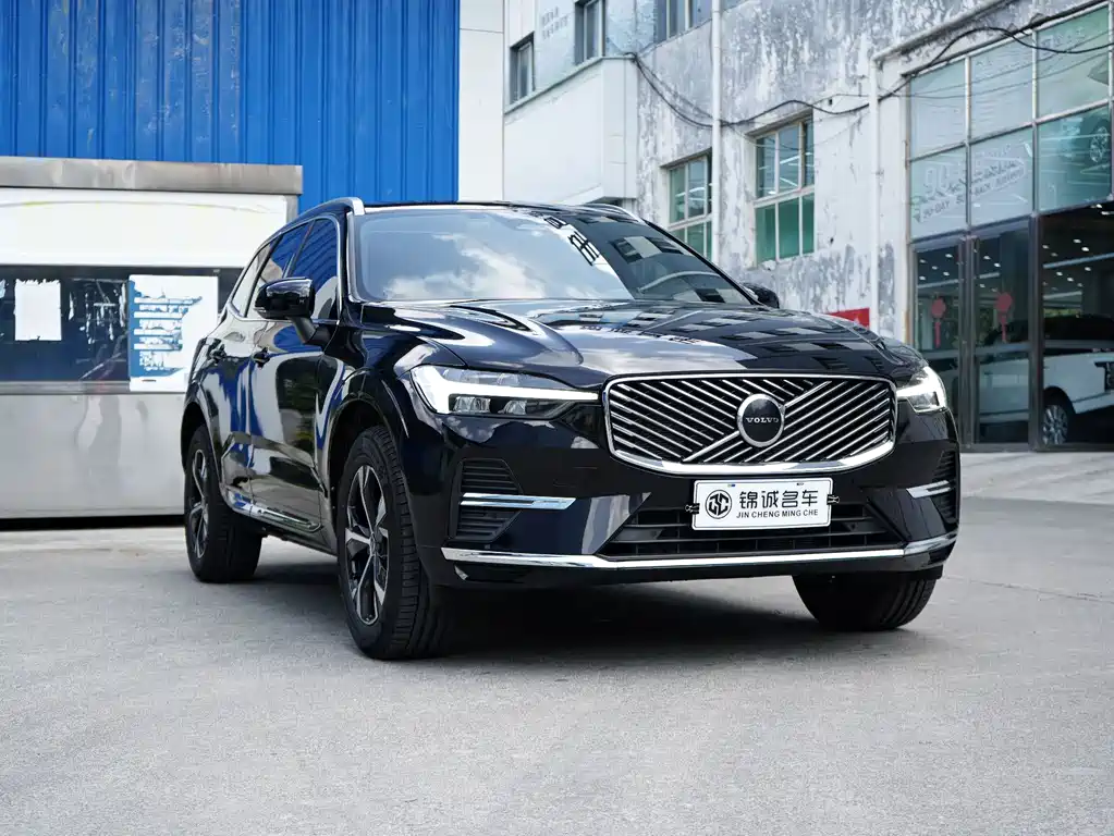 Volvo XC60 — фото 3