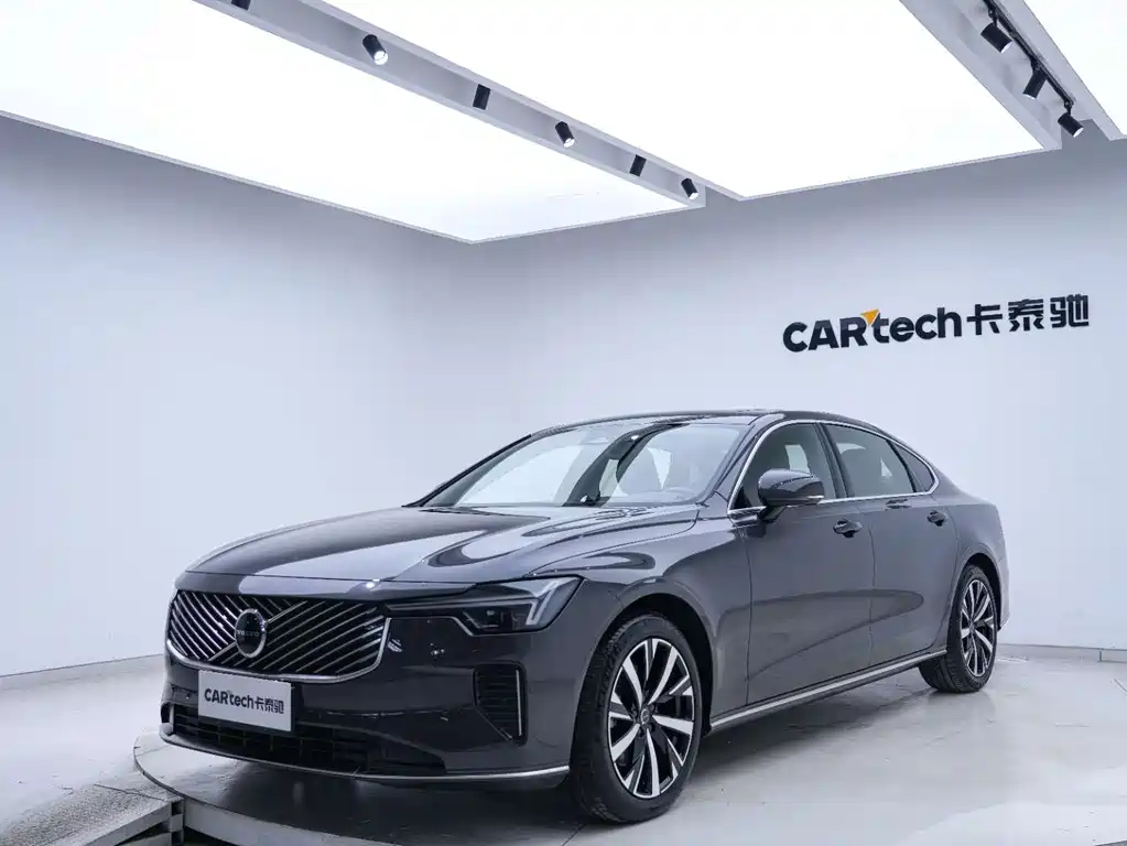 Volvo S90 — фото 11