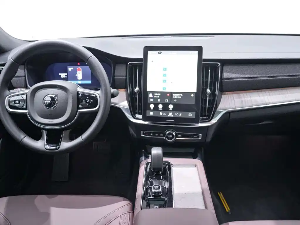 Volvo S90 — фото 13