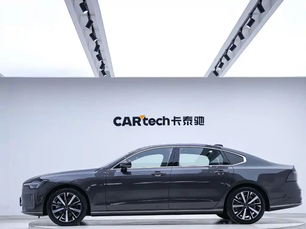 Volvo S90 — фото 4
