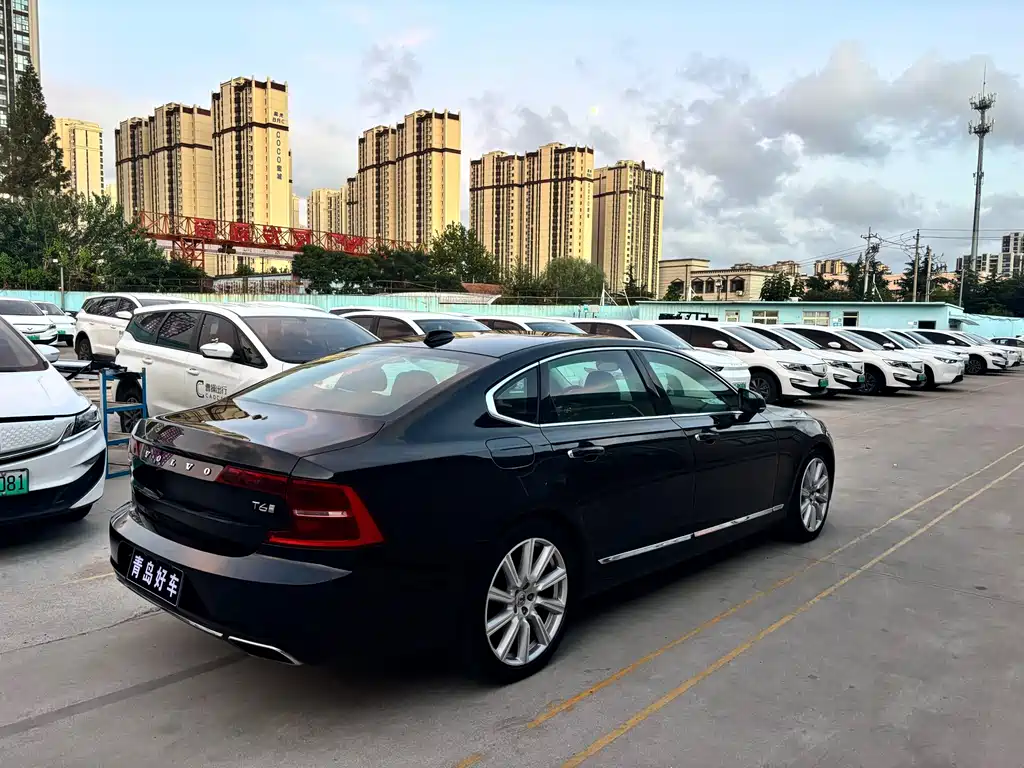 Volvo S90 — фото 4