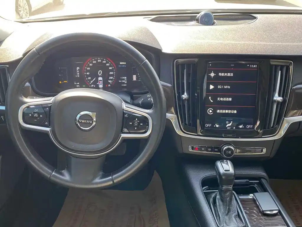 Volvo S90 — фото 9