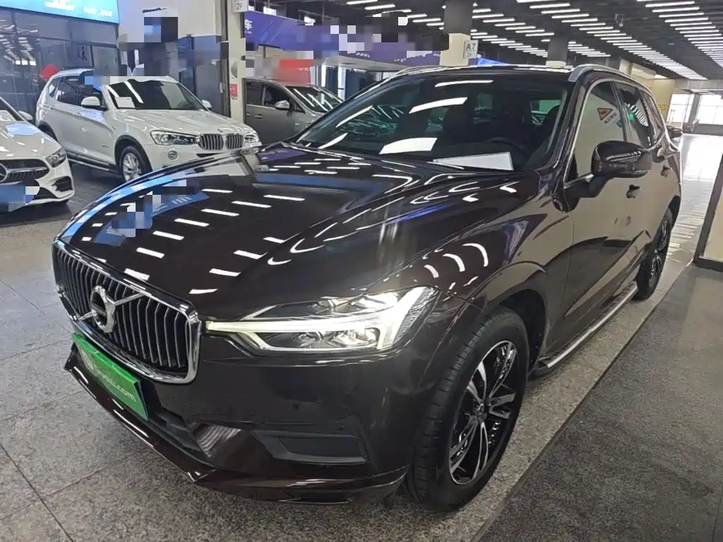 Volvo XC60 — фото 2