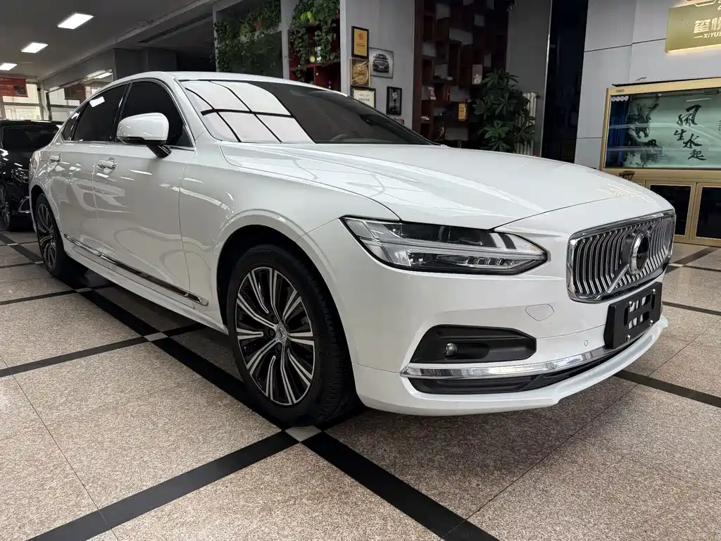 Volvo S90 — фото 3