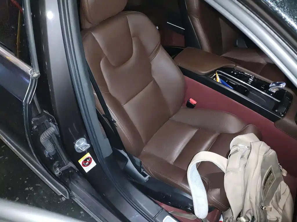 Volvo S90 — фото 20