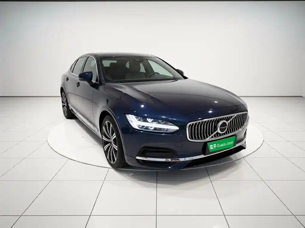 Volvo S90 — фото 22