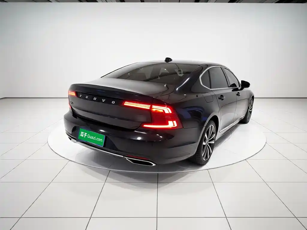 Volvo S90 — фото 5