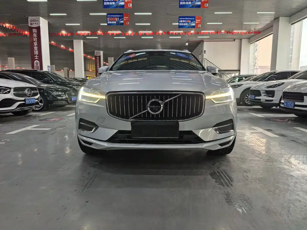 Volvo XC60 — фото 2