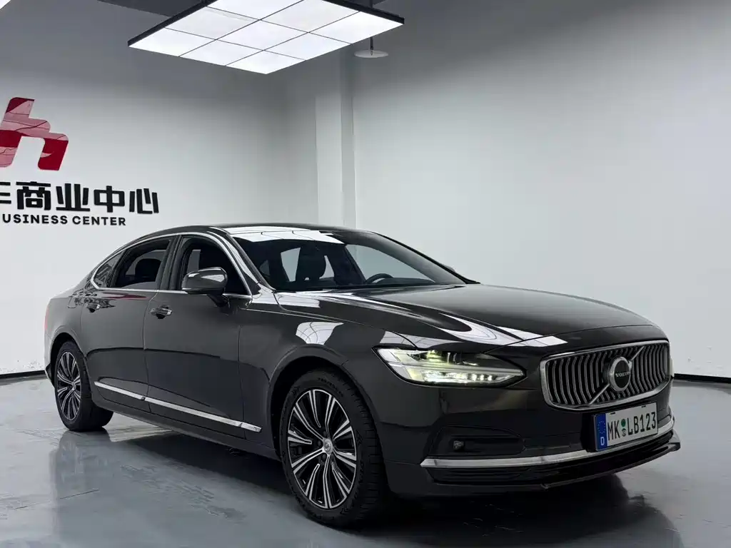 Volvo S90 — фото 3