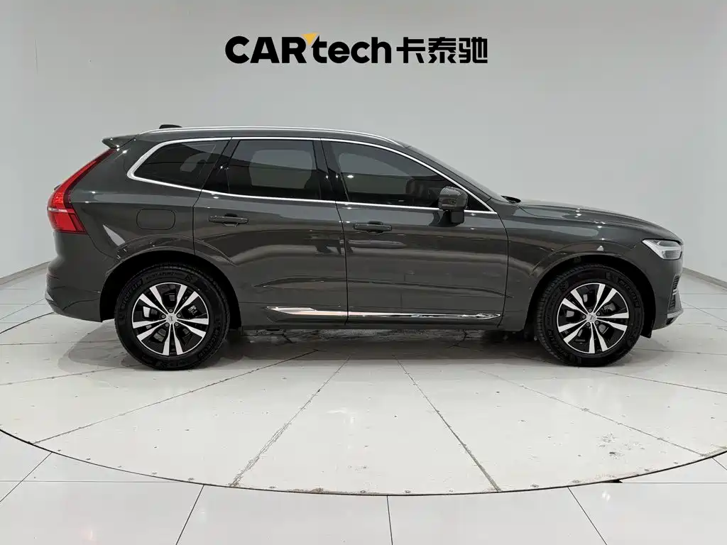 Volvo XC60 — фото 4